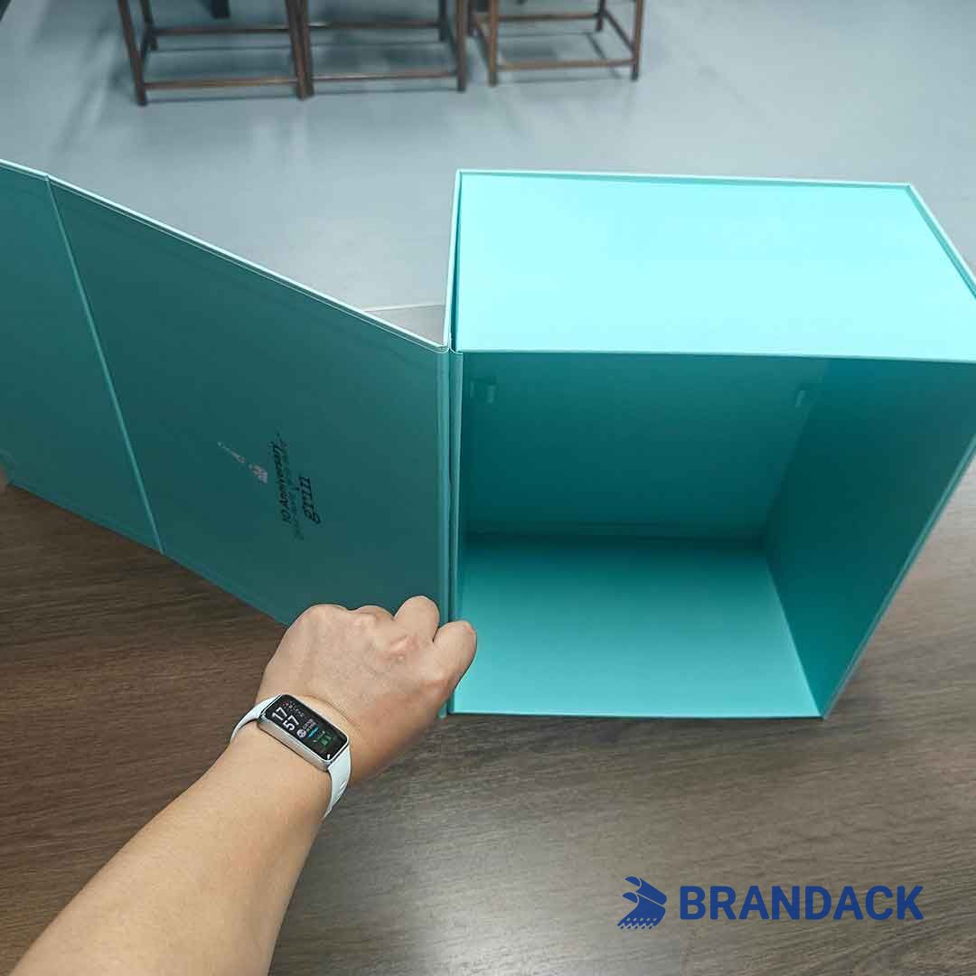 cardboard packaging boxes