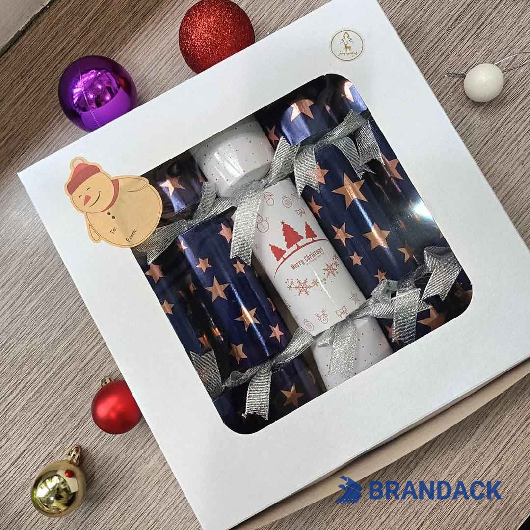 traditional english christmas crackers