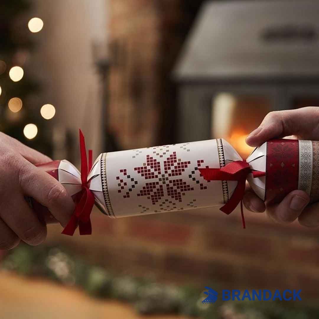 christmas party crackers with snap