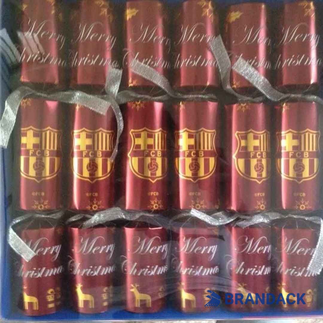 snapping christmas crackers