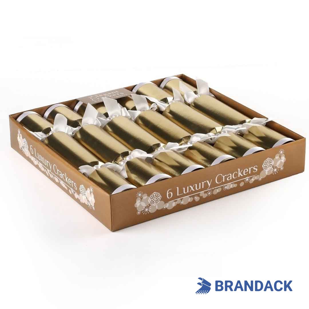 popping christmas crackers