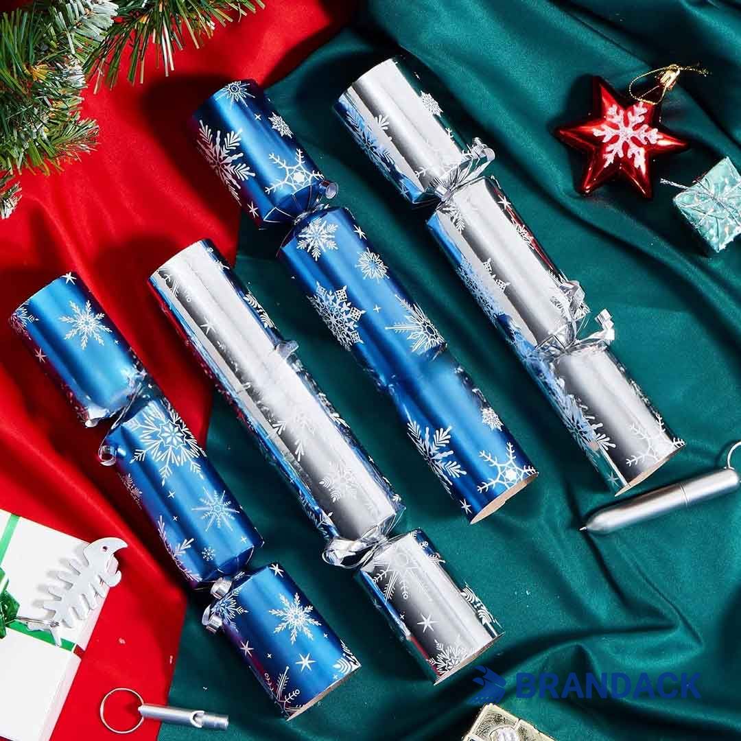 christmas party poppers with snap