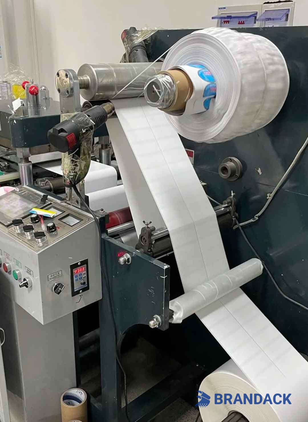 Custom Printed Strong Adhesive Label in White by Labels Manufacturer Custom Printed Strong Adhesive Label in White by Labels Manufacturer