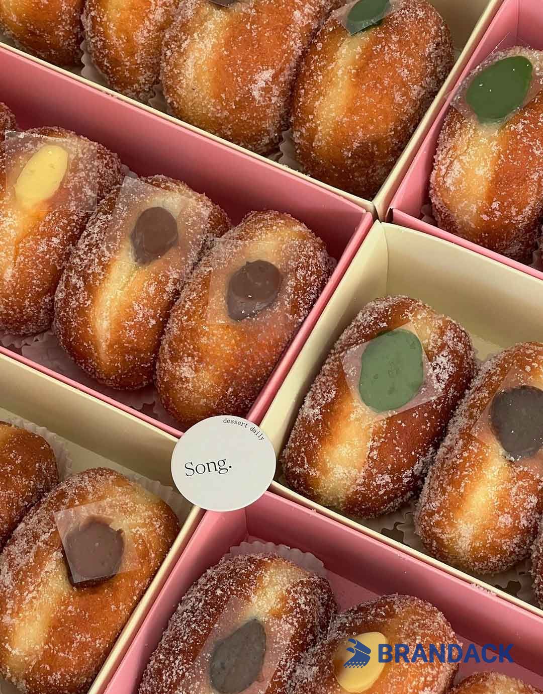 Custom Personalized Donut Boxes Bulk Wholesale Packaging Box Suppliers