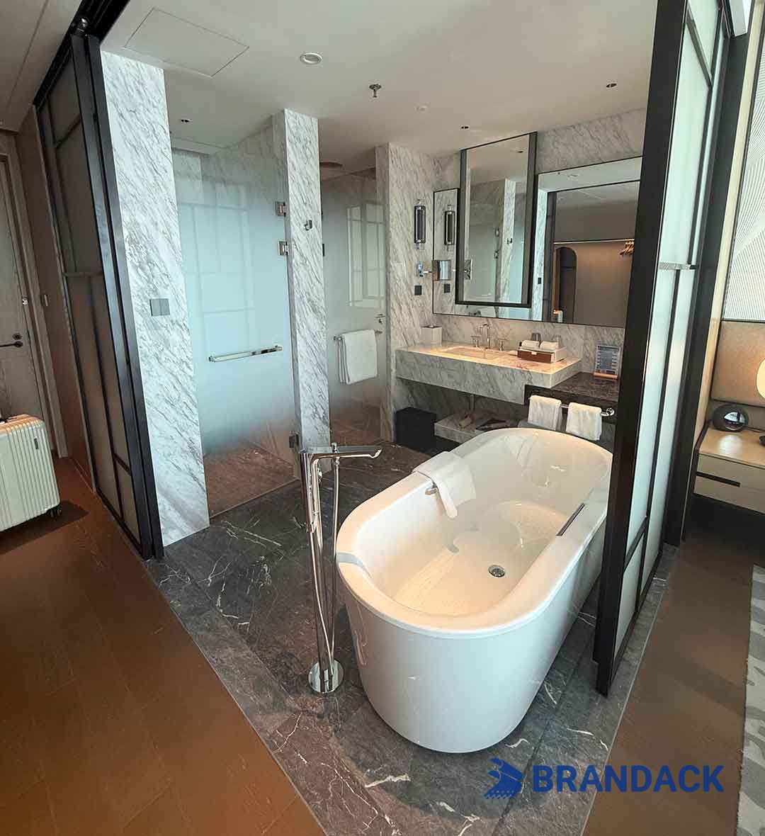 Custom Branded Hotel Keycard Companies for Advertising