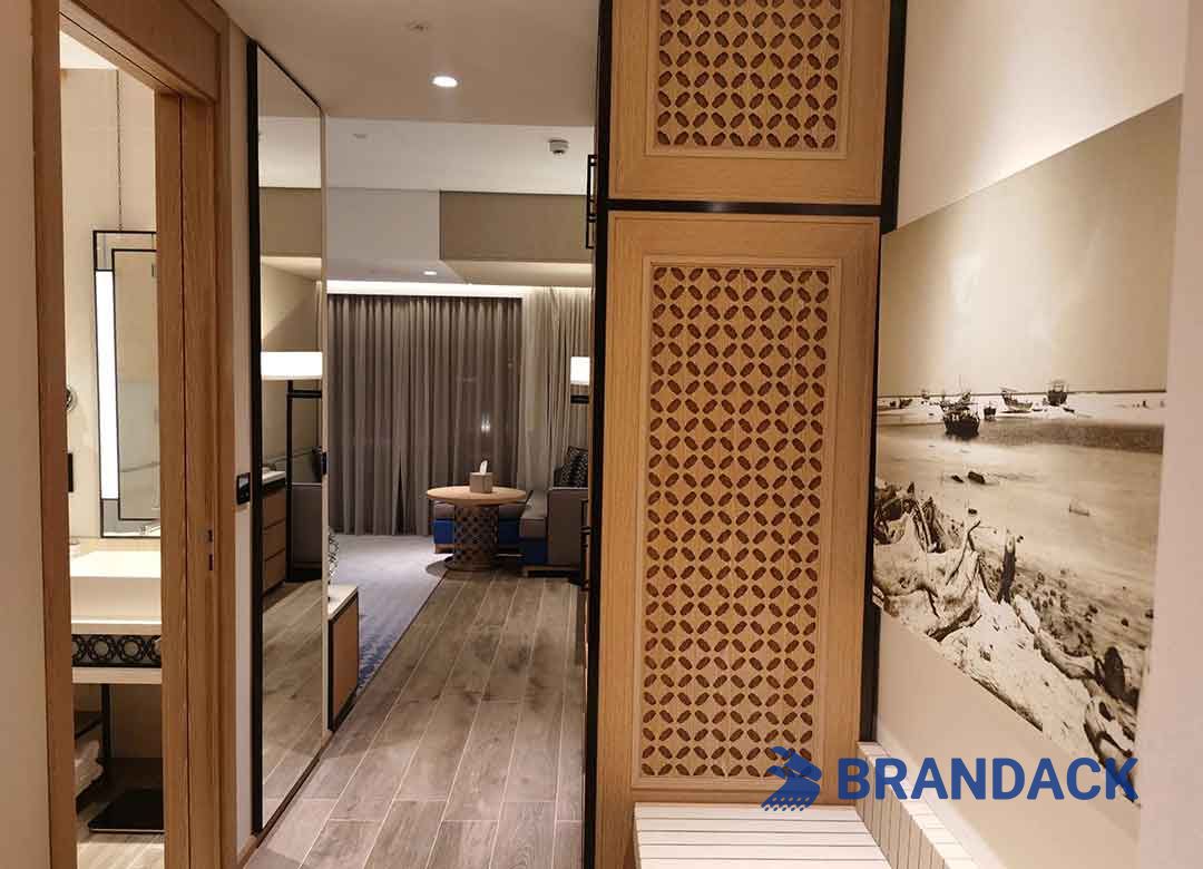 Dubai Hotel Wood RFID Key Card Custom Manufacturers