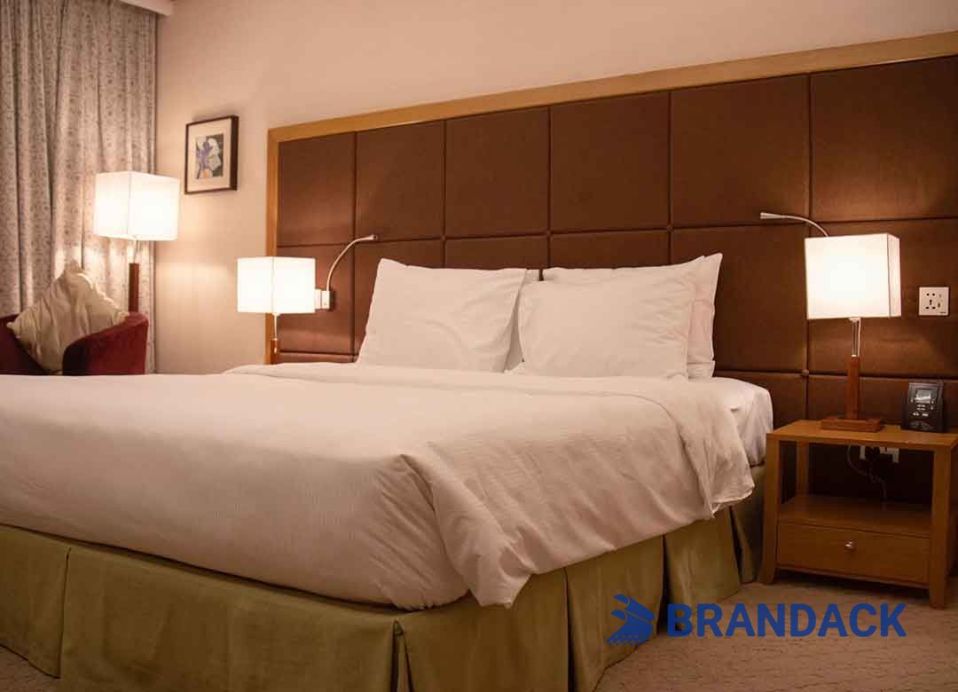 Custom Wooden RFID Hotel Key Cards for Memorable Advertising