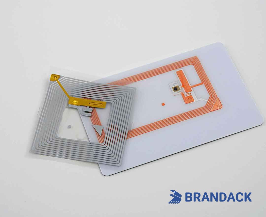 Custom Woodworking Business Cards, Wood Carving RFID Loyalty Cards