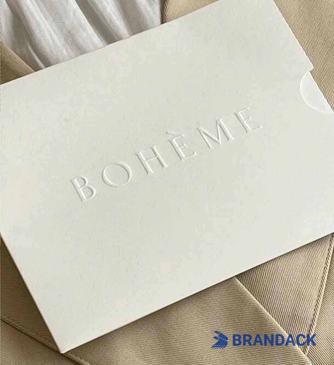 Custom Printed Good Embossed Gloss Business Cards to Stand Out