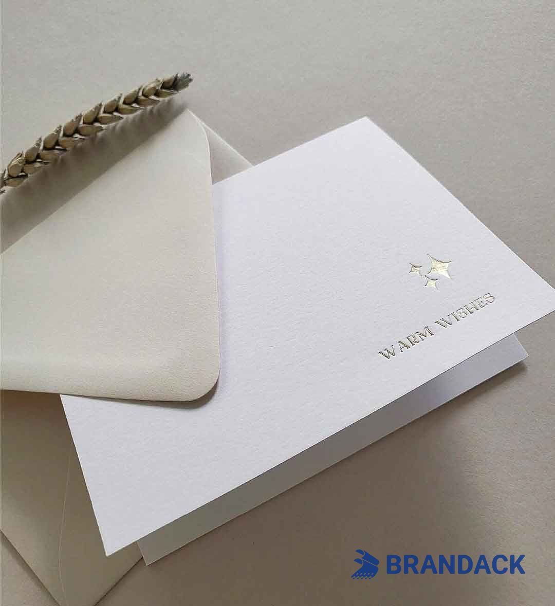 Custom Printed Good Embossed Gloss Business Cards to Stand Out