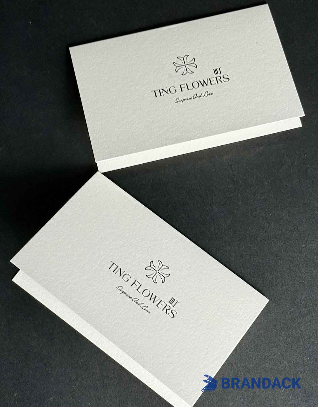 Custom Business Greeting Cards Tailored to Brand to Save Cost