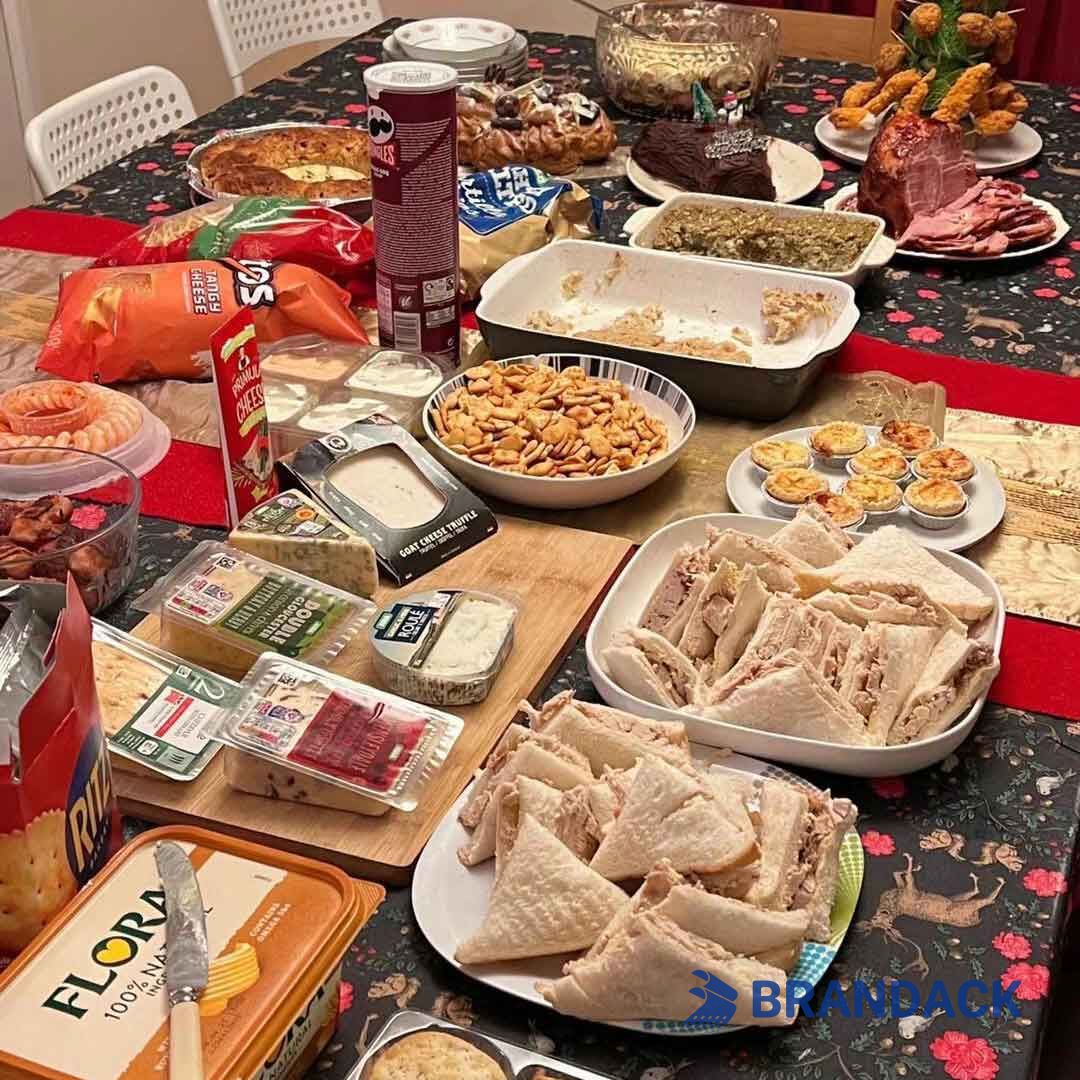 Best Children’s Luxury Xmas Crackers for Merry Christmas Party