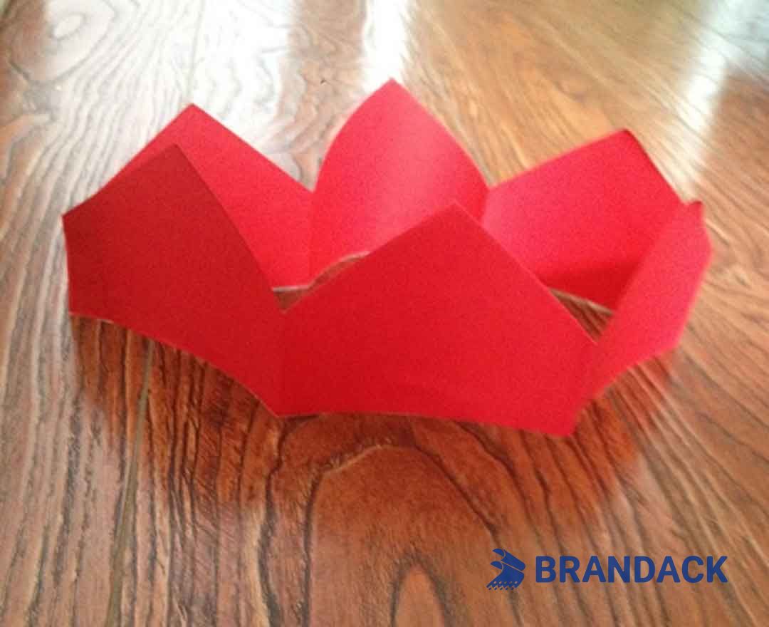 Custom Biodegradable Christmas Crackers Plastic Free with Paper Crown
