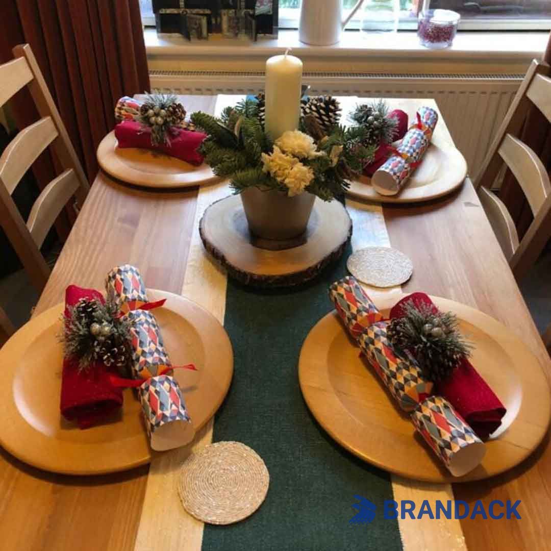 Custom Exciting Christmas Crackers for Xmas Table Dinner Party