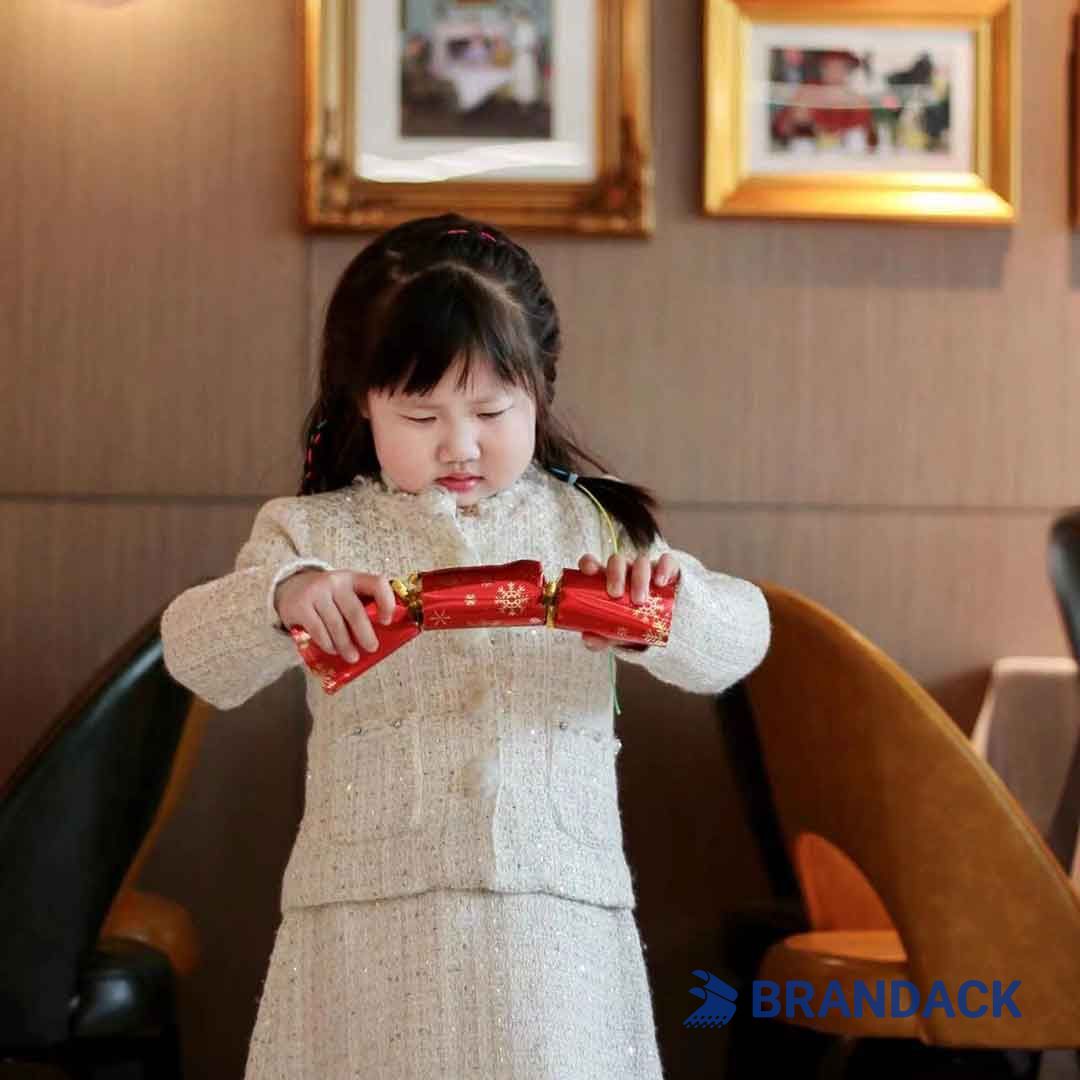 Childrens Party Popper Crackers Bespoke Manufacturer