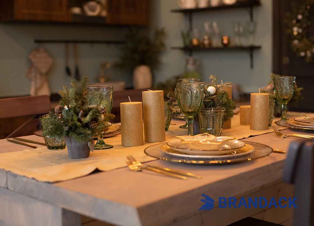 British English Christmas Pull Poppers Tailored to Brand